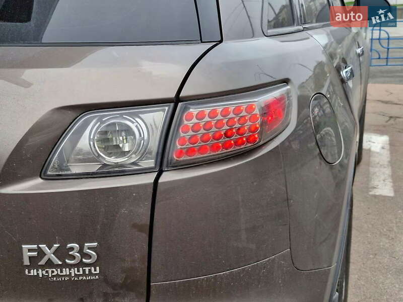 Внедорожник / Кроссовер Infiniti FX 35 2007 в Киеве фото 6 Внедорожник / Кроссовер Infiniti FX 35 2007 в Киеве