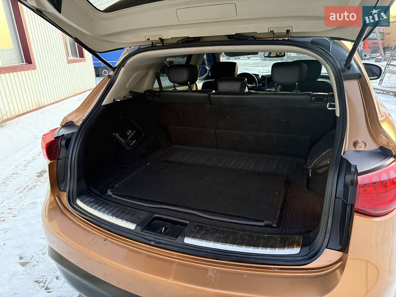 Внедорожник / Кроссовер Infiniti FX 35 2008 в Кривом Роге