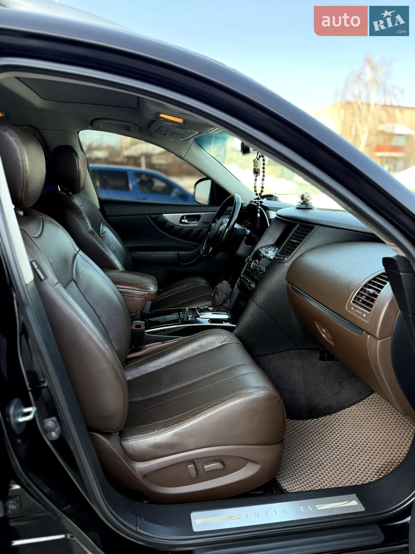2011 Infiniti FX - мініатюра 16