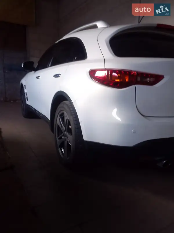Infiniti FX 35 2008 VIN JN1TANS51U0300611 фото оголошення 2 з 38