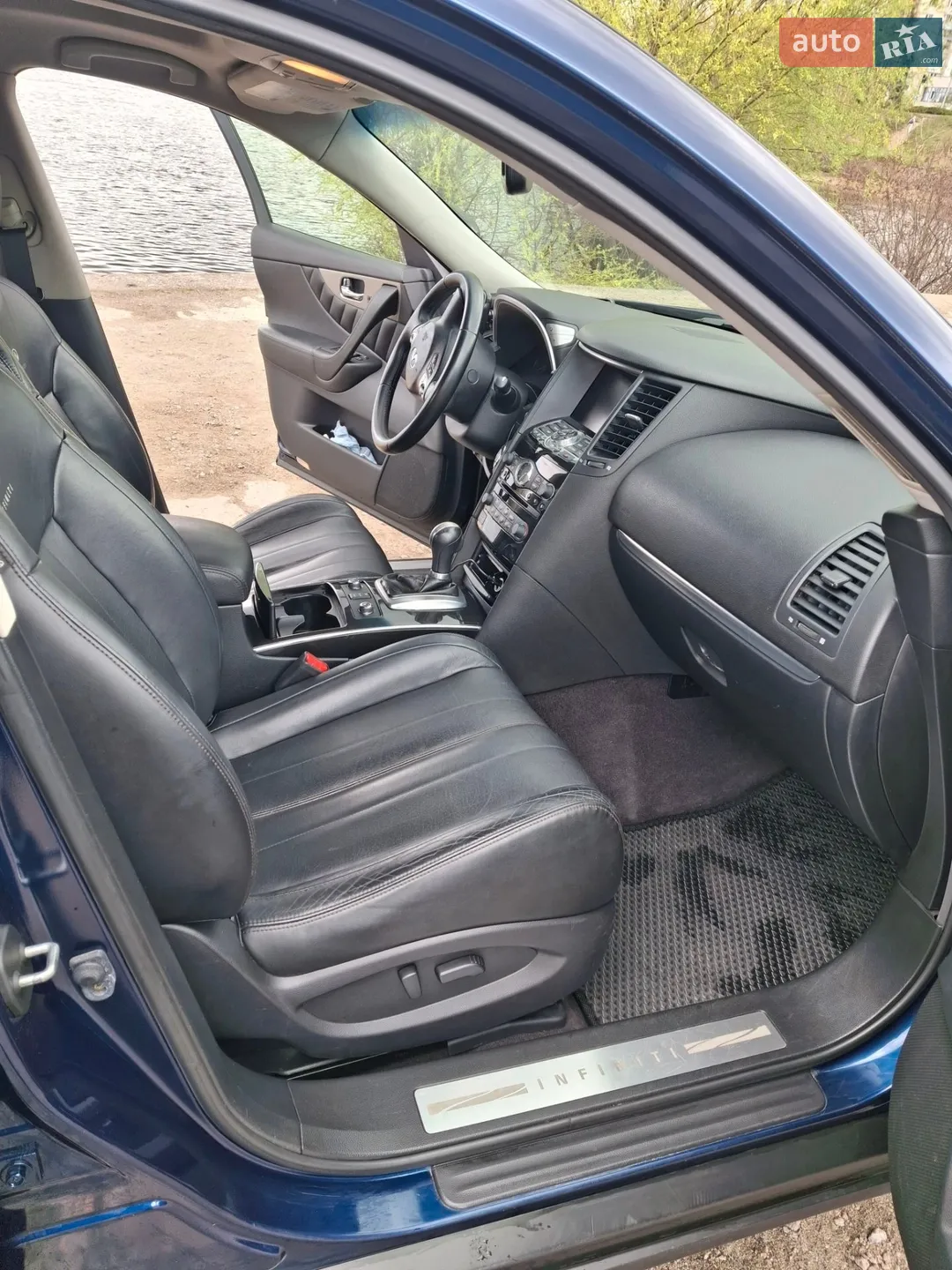 2011 Infiniti FX - мініатюра 16