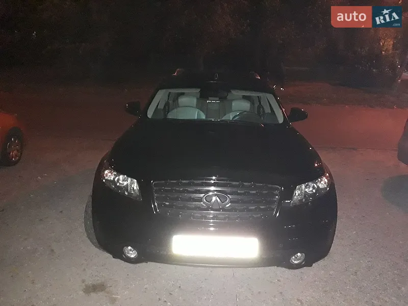 Infiniti FX 35 2005