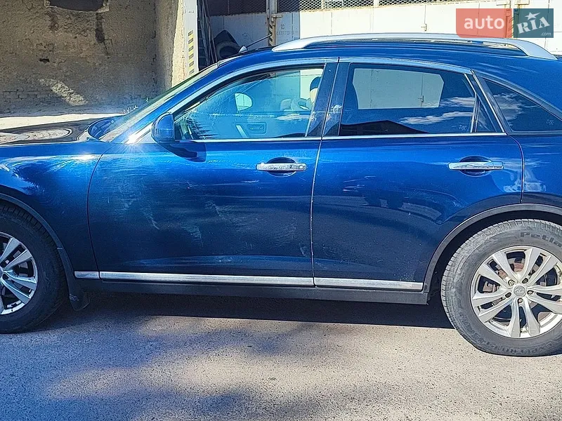 Infiniti FX 35