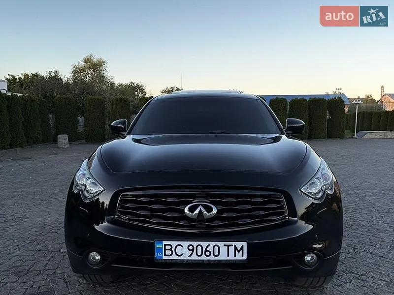 Infiniti FX 35