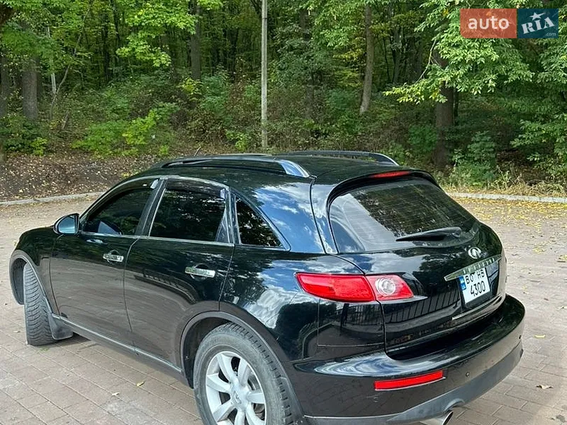 Infiniti FX 35 2005