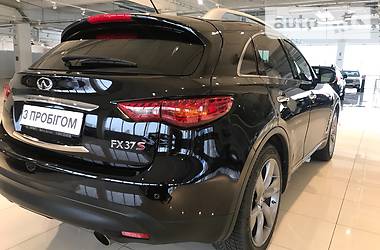 Внедорожник / Кроссовер Infiniti FX 37 2012 в Киеве