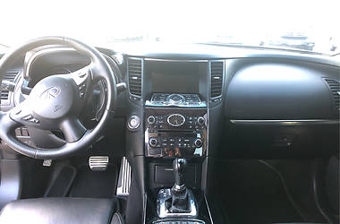 Позашляховик / Кросовер Infiniti FX 37 2010 в 