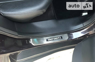 Позашляховик / Кросовер Infiniti FX 37 2010 в 