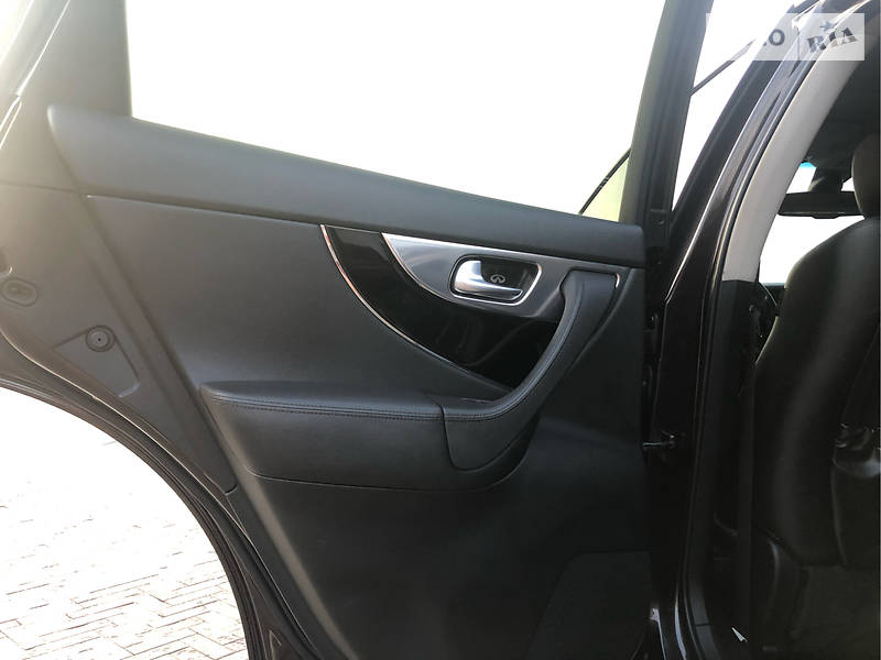 Внедорожник / Кроссовер Infiniti FX 37 2010 в Харькове