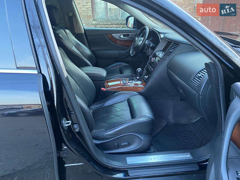 Позашляховик / Кросовер Infiniti FX 37 2012 в Ізмаїлі