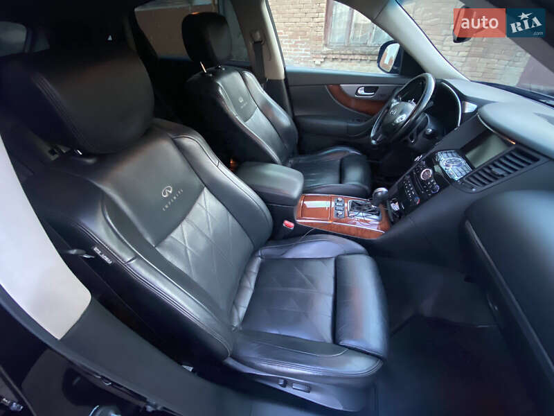 Позашляховик / Кросовер Infiniti FX 37 2012 в Ізмаїлі