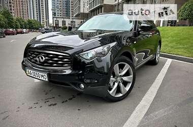Внедорожник / Кроссовер Infiniti FX 37 2011 в 