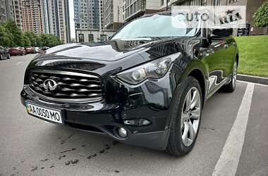 Внедорожник / Кроссовер Infiniti FX 37 2011 в 