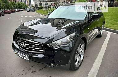 Внедорожник / Кроссовер Infiniti FX 37 2011 в 