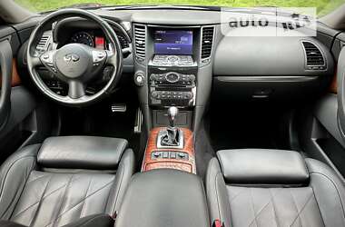 Внедорожник / Кроссовер Infiniti FX 37 2011 в 