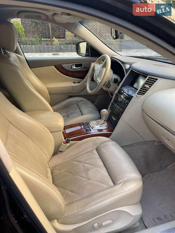 Позашляховик / Кросовер Infiniti FX 37 2011 в Перемишлянах