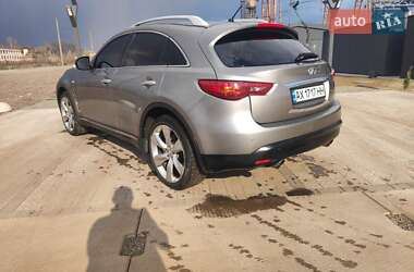 Позашляховик / Кросовер Infiniti FX 37 2010 в 