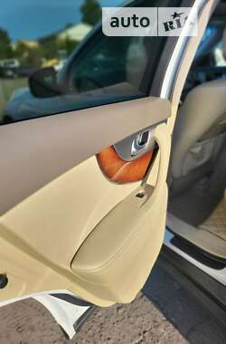 Позашляховик / Кросовер Infiniti FX 37 2012 в 