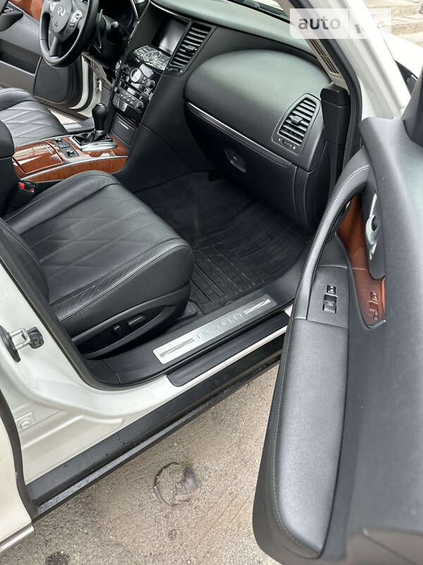 Внедорожник / Кроссовер Infiniti FX 37 2011 в Виннице фото 11 Внедорожник / Кроссовер Infiniti FX 37 2011 в Виннице