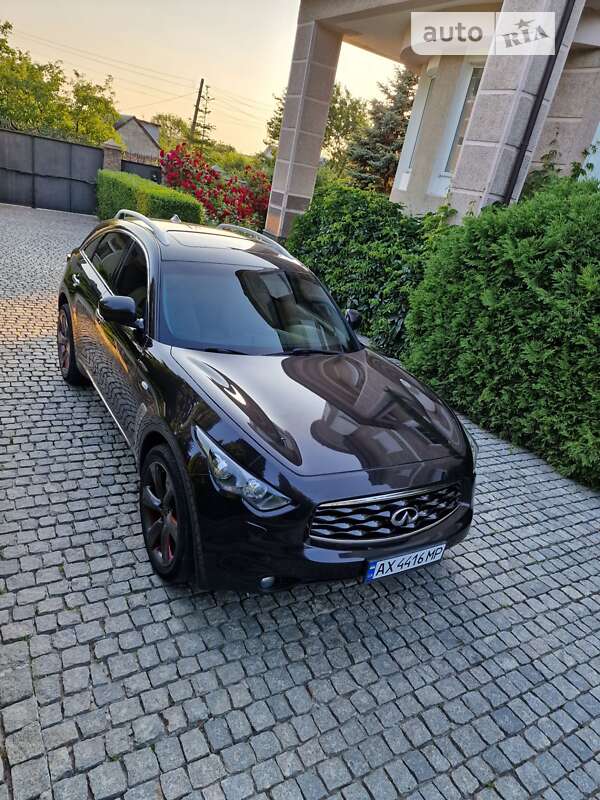 Infiniti FX 37 2011