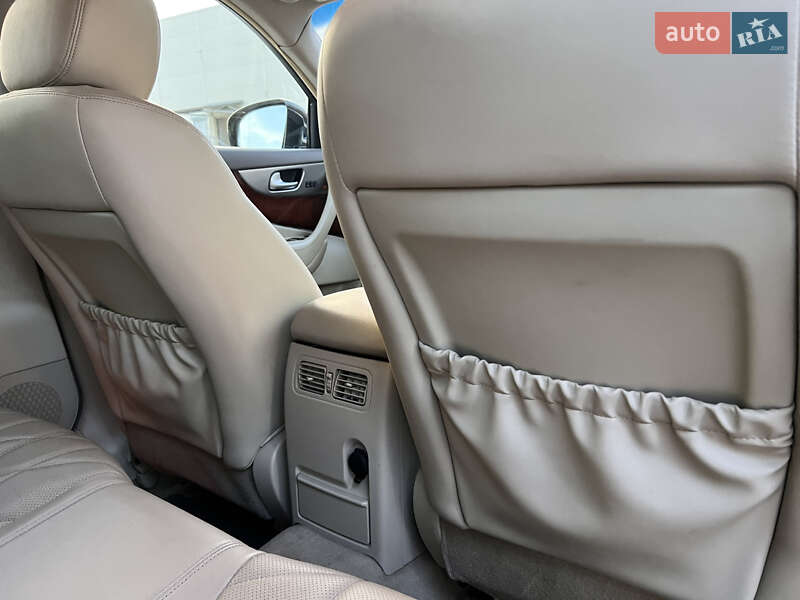 Позашляховик / Кросовер Infiniti FX 37 2012 в Львові