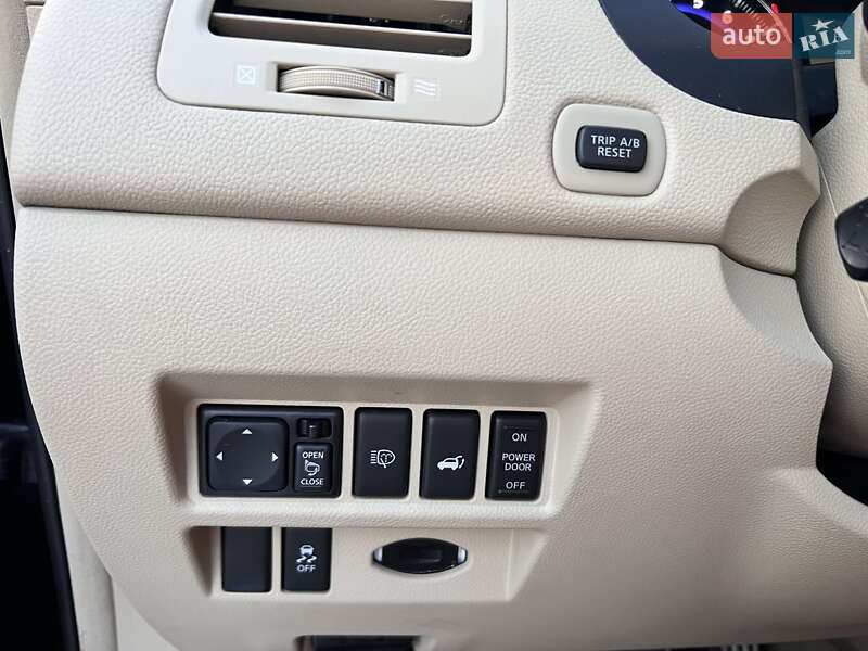 Позашляховик / Кросовер Infiniti FX 37 2012 в Львові