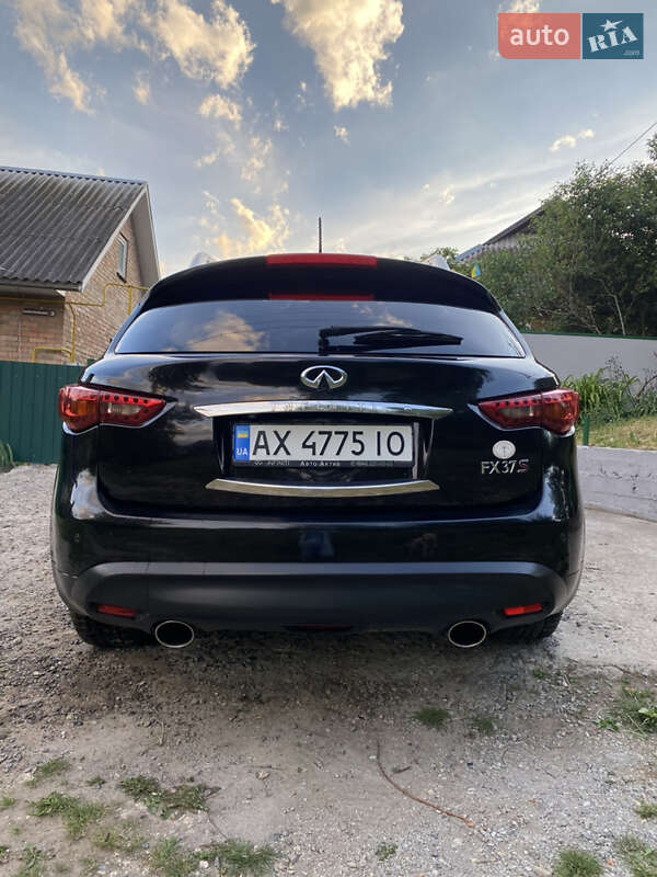 Внедорожник / Кроссовер Infiniti FX 37 2012 в Харькове
