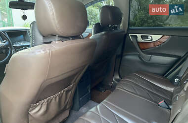 Внедорожник / Кроссовер Infiniti FX 37 2012 в 