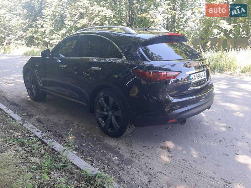 Позашляховик / Кросовер Infiniti FX 37 2010 в Полтаві