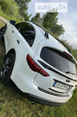 Позашляховик / Кросовер Infiniti FX 37 2013 в Смілі