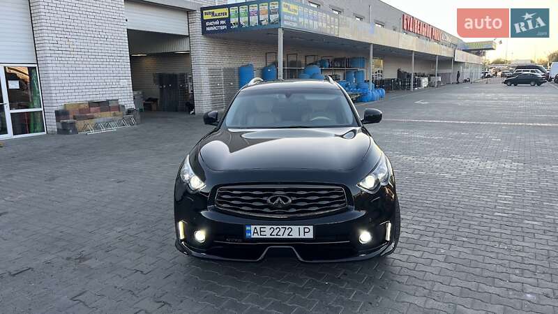 Позашляховик / Кросовер Infiniti FX 37 2010 в Павлограді