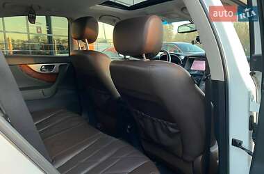 Внедорожник / Кроссовер Infiniti FX 37 2013 в 