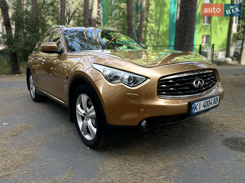 Позашляховик / Кросовер Infiniti FX 37 2010 в Ірпені