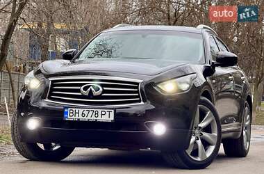 Внедорожник / Кроссовер Infiniti FX 37 2012 в 