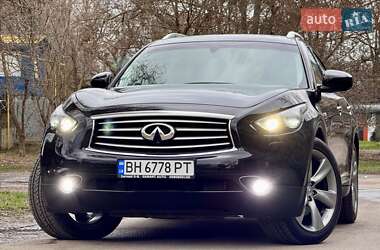 Внедорожник / Кроссовер Infiniti FX 37 2012 в 
