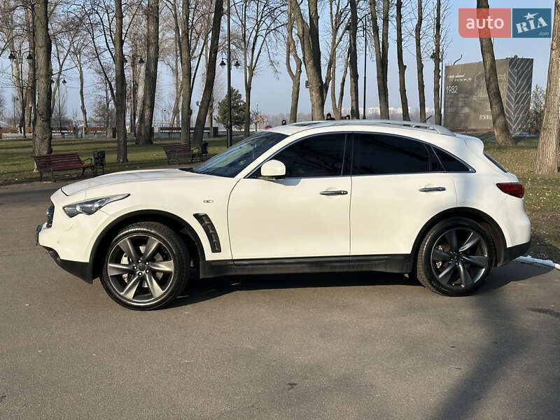 Внедорожник / Кроссовер Infiniti FX 37 2011 в Киеве
