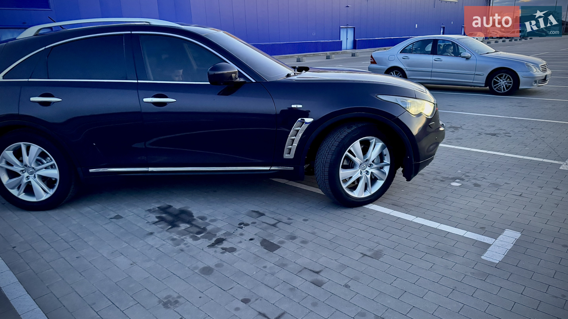 2011 Infiniti FX - мініатюра 39