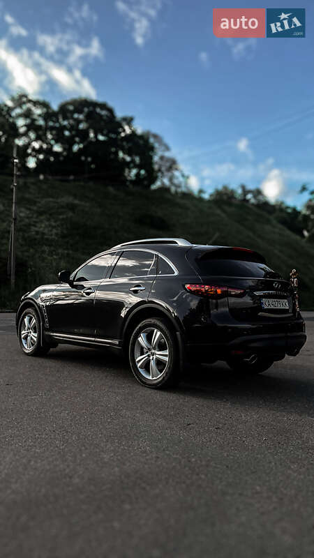 Внедорожник / Кроссовер Infiniti FX 37 2010 в Чернигове