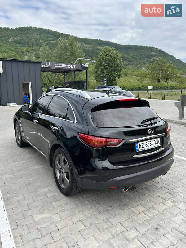 Позашляховик / Кросовер Infiniti FX 37 2011 в Києві