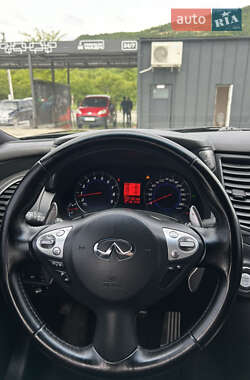 Позашляховик / Кросовер Infiniti FX 37 2011 в 