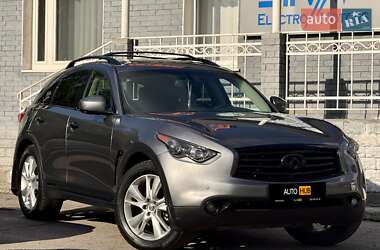 Внедорожник / Кроссовер Infiniti FX 37 2013 в 