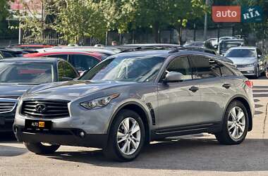 Внедорожник / Кроссовер Infiniti FX 37 2013 в 