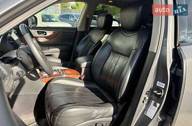 Внедорожник / Кроссовер Infiniti FX 37 2013 в 