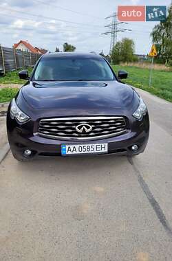 Внедорожник / Кроссовер Infiniti FX 37 2010 в 