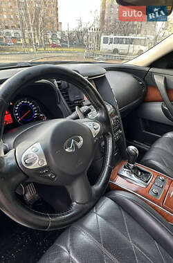 Внедорожник / Кроссовер Infiniti FX 37 2011 в 