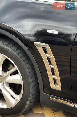 Внедорожник / Кроссовер Infiniti FX 37 2012 в 