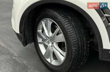 Внедорожник / Кроссовер Infiniti FX 37 2013 в 
