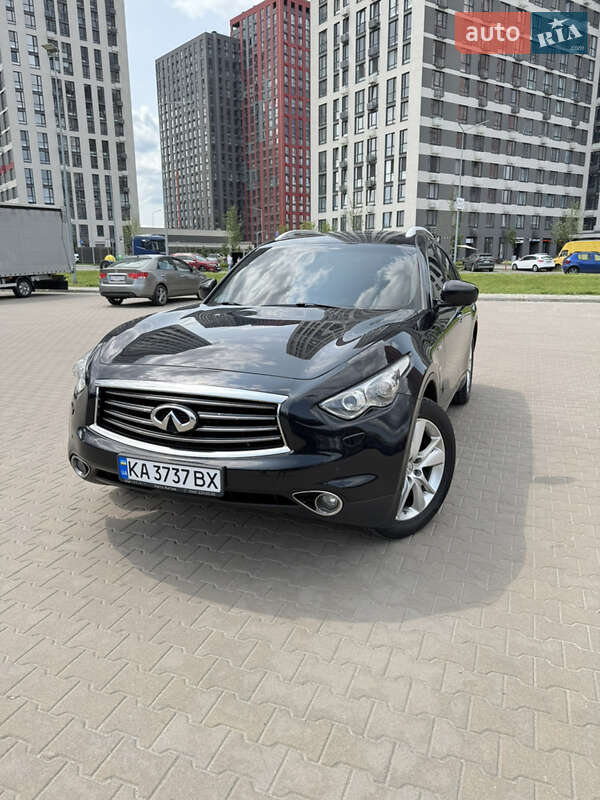 Позашляховик / Кросовер Infiniti FX 37 2012 в Києві