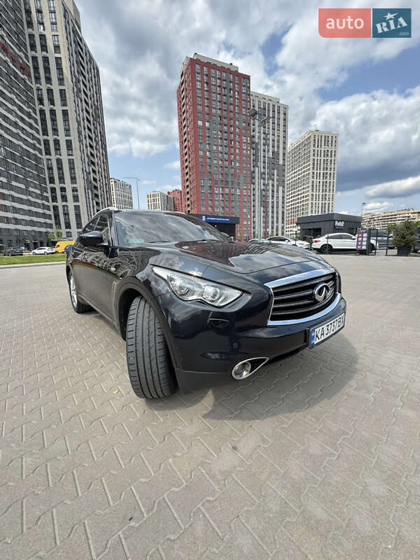 Позашляховик / Кросовер Infiniti FX 37 2012 в Києві