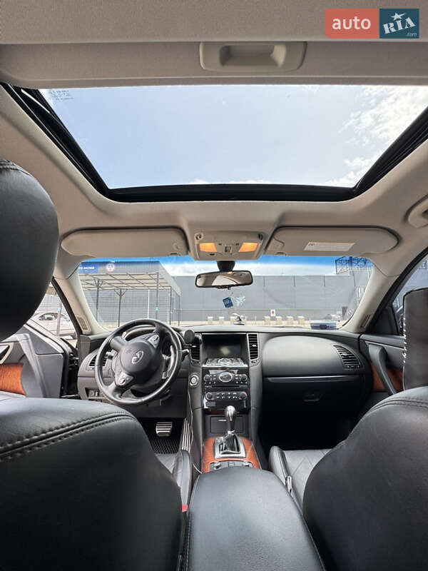 Позашляховик / Кросовер Infiniti FX 37 2012 в Києві